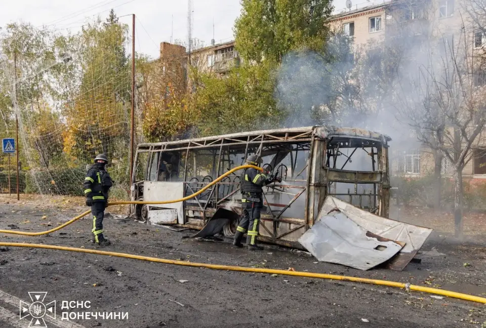 Kramatorsk Bus Strike Kills 30 as Ukraine Escalates Long-Range Strikes on Russian Infrastructure