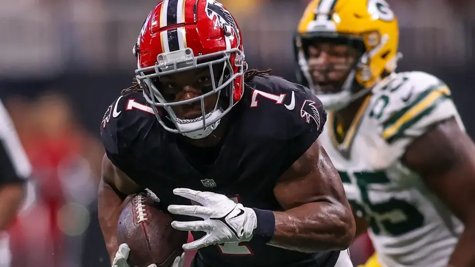 Packers Face Falcons in Week 3 Amid Roster Turmoil and Home Opener