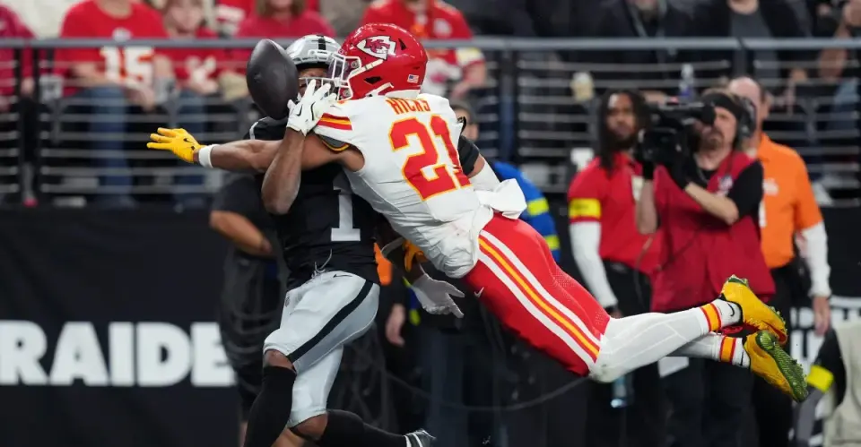 Undefeated Chiefs and Raiders Clash for AFC West Supremacy