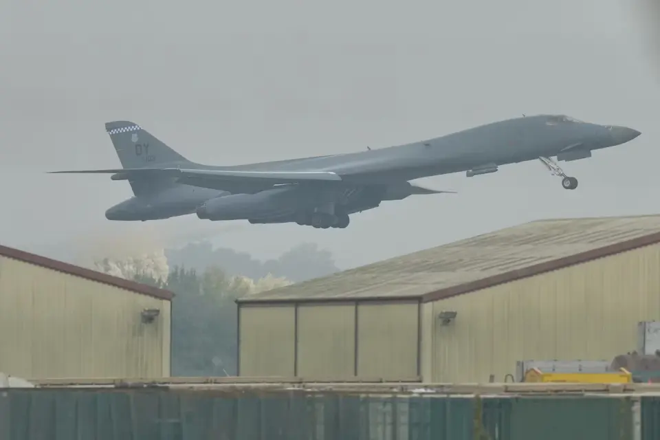 U.S. Bombers Flee UK Base as Iran’s Drone Threats Expose Strategic Vulnerabilities