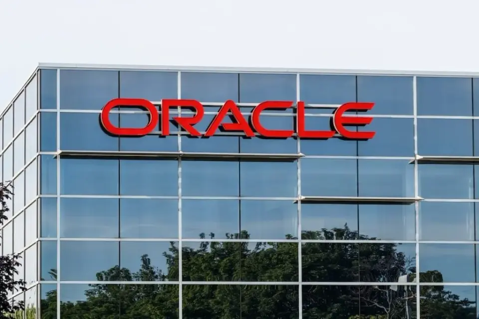 Oracle Prepares for Q4 Earnings as Lead Analysts Boost Targets Ahead of Call