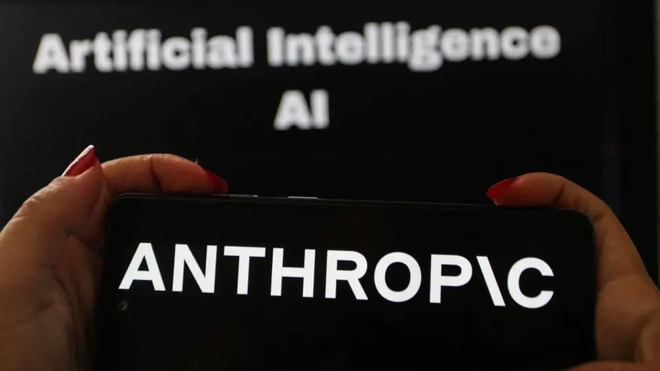 Anthropic Accuses Chinese Rivals of Dark Web Distillation as IPO Looms