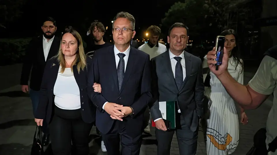 Hungary's 'Operation Purge' Detains Two Ex-Ministers as PM Magyar Loses Immunity