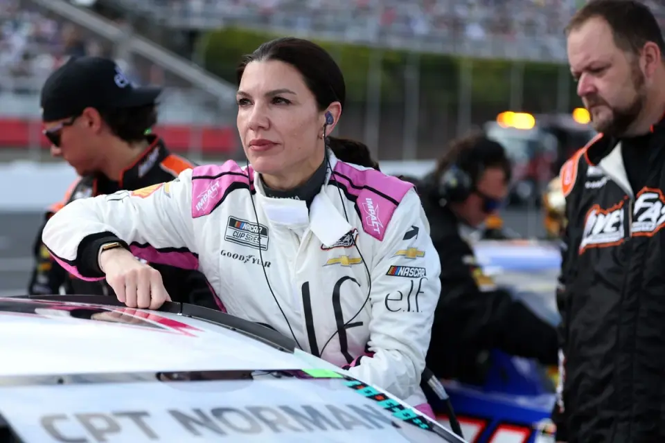 Legge's Indy-Charlotte Double Day Ends in Calamity of Errors