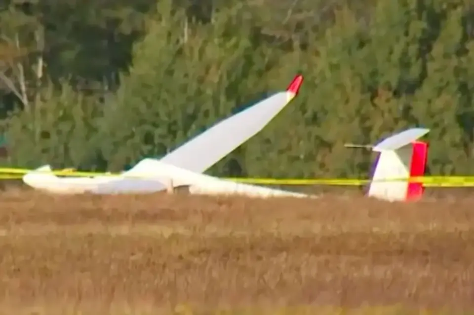 Upstate New York glider collision leaves one dead, survivor aids in search
