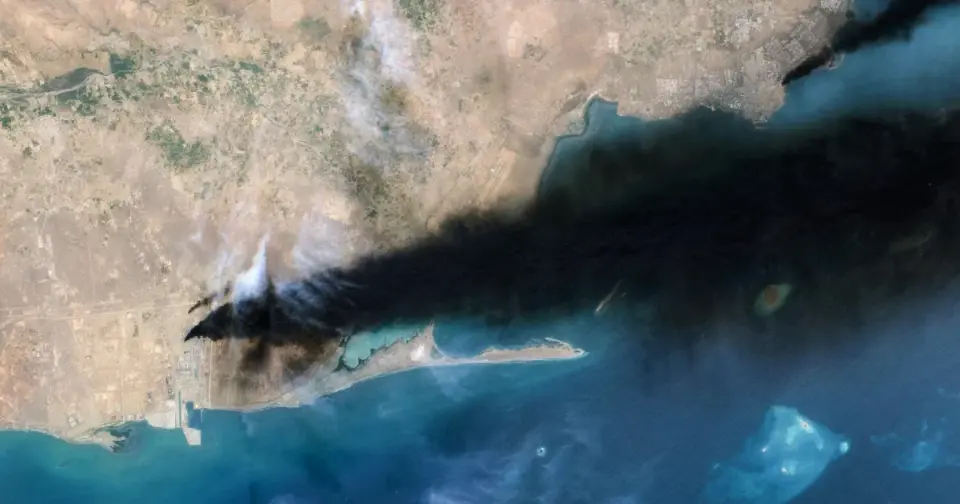 Houthis Strike Saudi Aramco Jazan Refinery Amid Security Pact