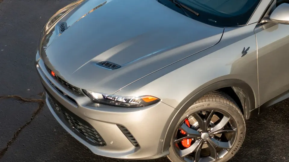 Dodge Bets on a GLH-Branded Hornet Crossover With Turbocharged Bite