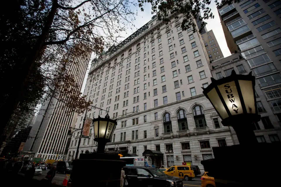 Plaza Hotel’s 2027 Closure Disrupts Luxury Weddings and Events