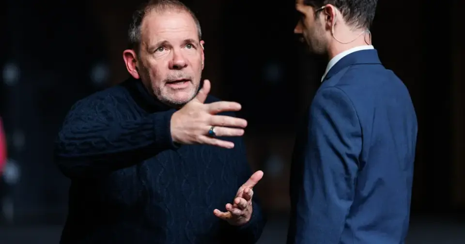 Daniel Fish’s ‘Kramer/Fauci’ Revives 1993 AIDS Crisis Clash in Off-Broadway Run