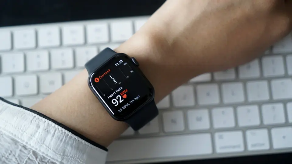Apple Watch ECG: A Deeper Look at Your Heart Health Beyond Beats Per Minute
