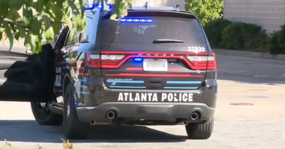 Atlanta man dies after being shot in southwest neighborhood, later found dead near restaurant
