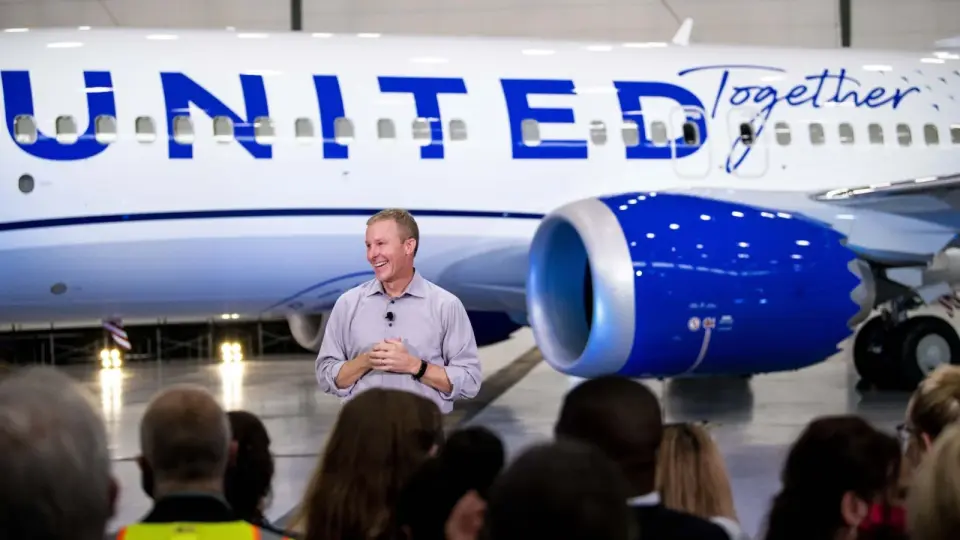 United CEO Uses Lifetime AA Perks for Personal Dallas Flight