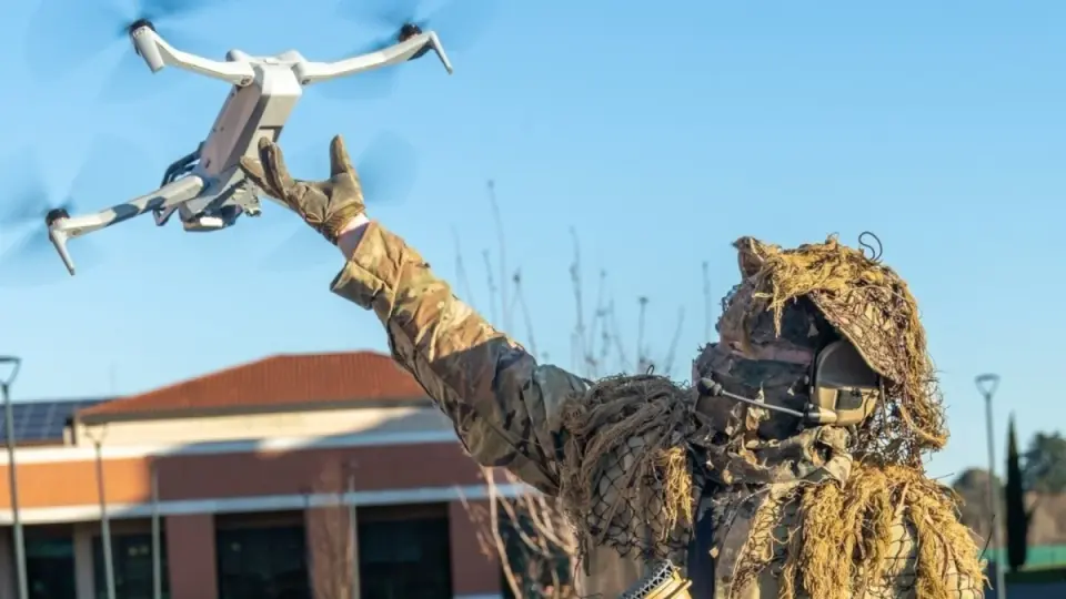 U.S. Army Integrates Apache Helicopters and Radar in New Drone-Deception and Counter-UAS Tactics