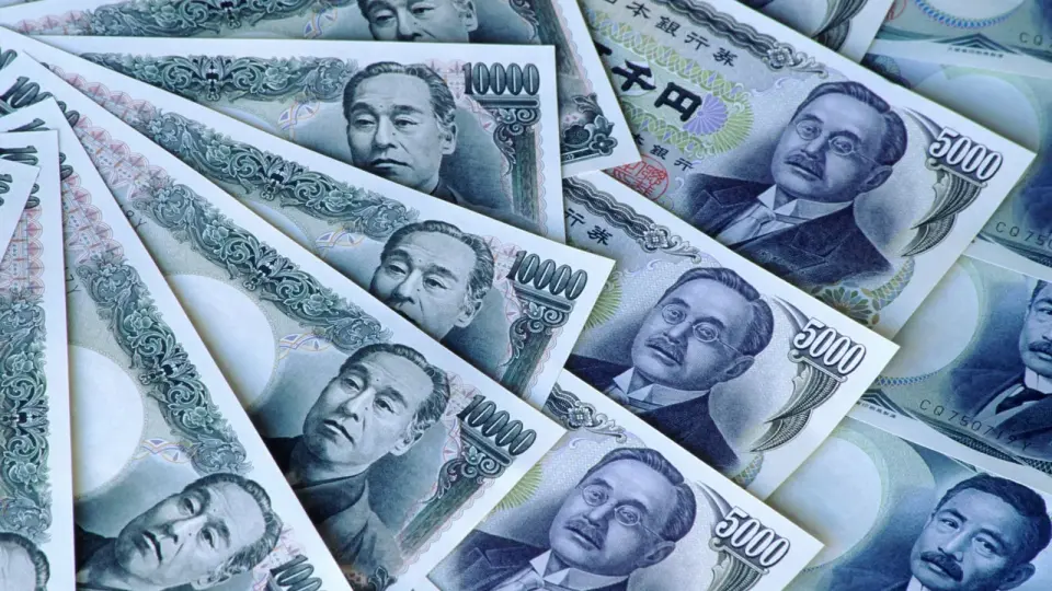Japan and U.S. Launch Joint Yen Defense as Dollar-Yen Gap Widens