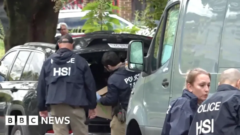 HSI Agents Search Rep. Ilhan Omar’s D.C. Home in Immigration Probe