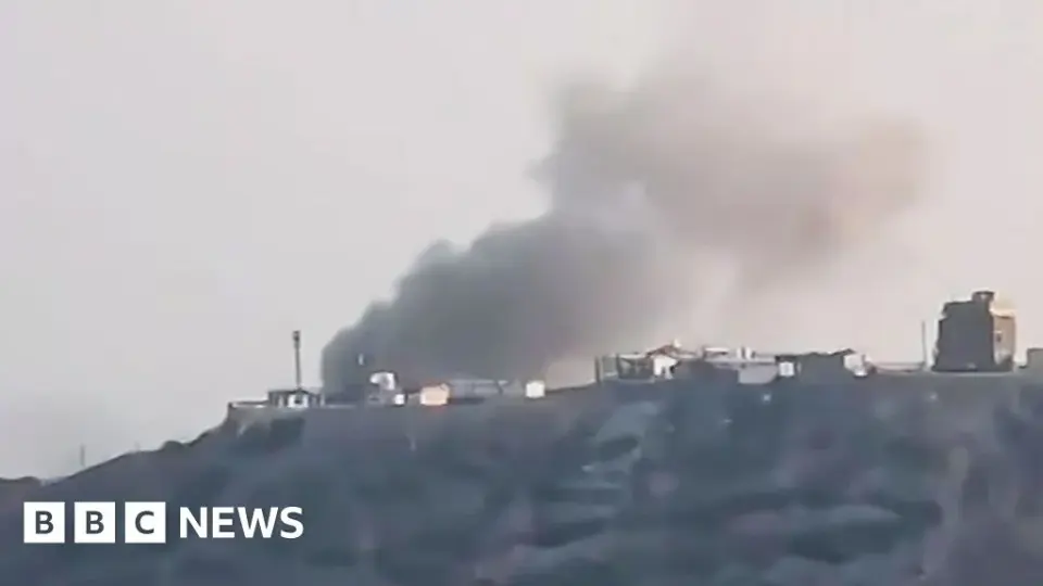 Houthis Strike Yemeni Presidential Palace in Aden, Killing Two Guards