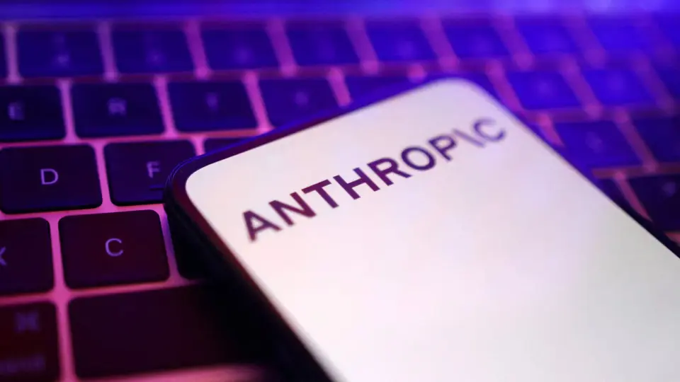 Anthropic Red Team Warns AI 'Worms' Could Spread Across Smart Homes by Year-End