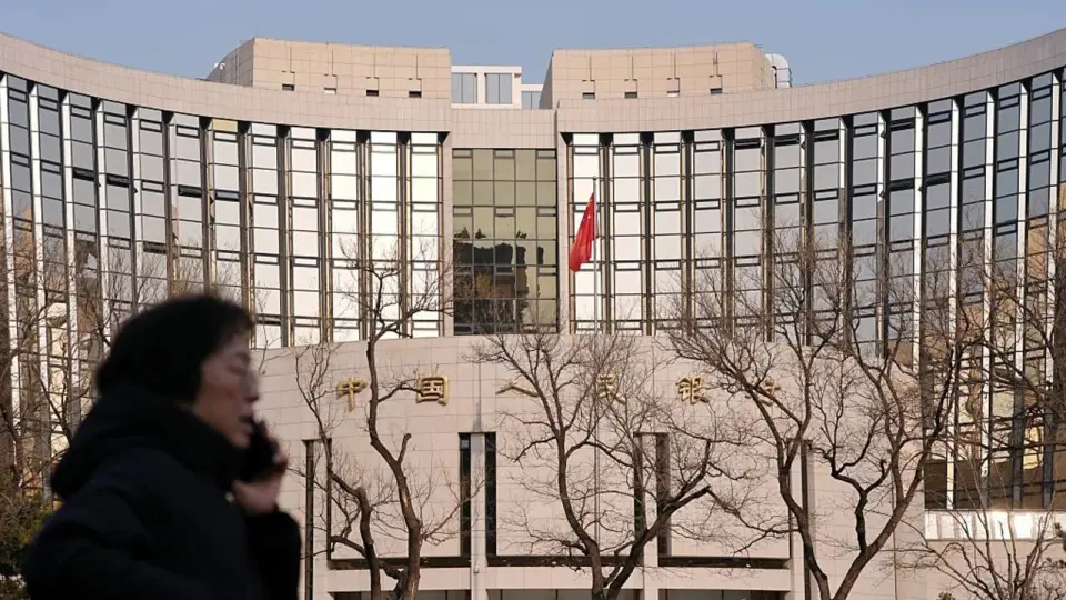 China's Record Bank Closures Signal Deep Financial De-risking Amid Global AI and Oil Concerns