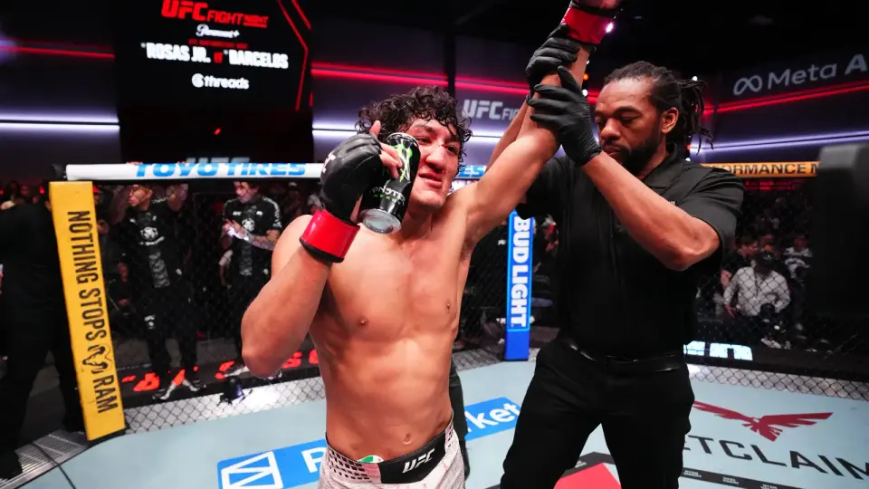 Rosas Jr. Wins First Headliner via Controversial KO as Barcelos Recovers