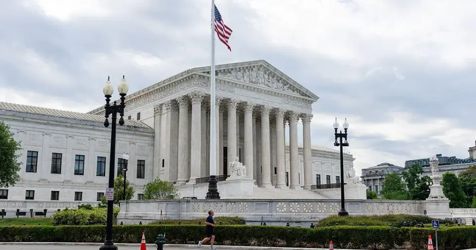 Court blocks Florida’s bid to sue California and Washington over immigrant CDL licenses