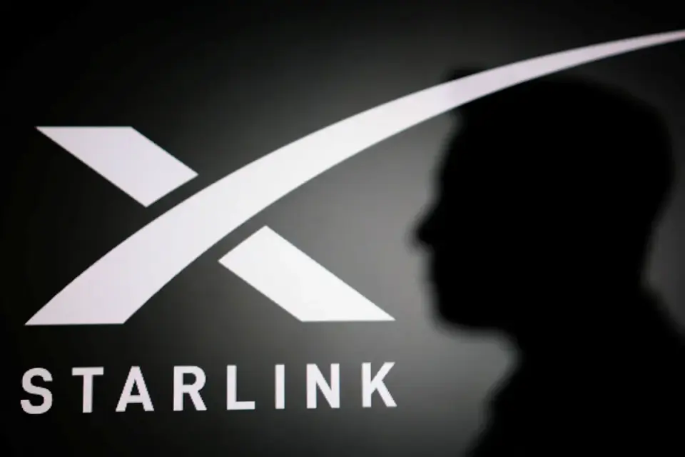 SpaceX Spectrum Deal Triggers Sharp Sell-Off in Major US Telecom Stocks