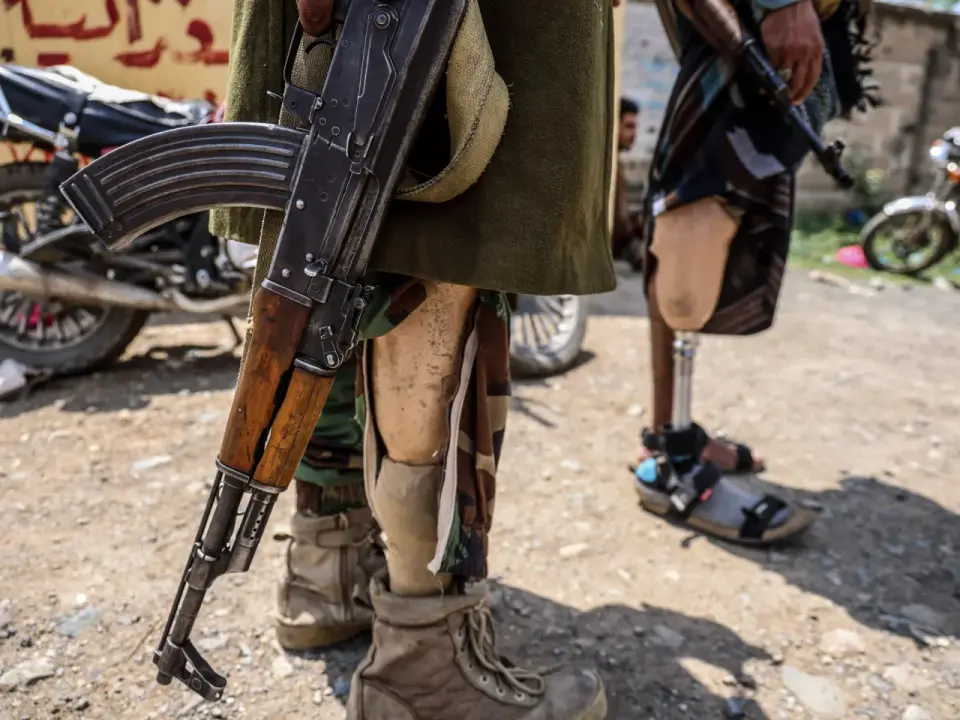 Yemeni Forces Launch Red Sea Offensive to Retake Mocha and Threaten Sanaa