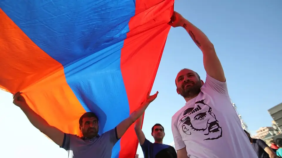 Armenia Signals EU Bid, Seeks Exit from Russian Security Pact
