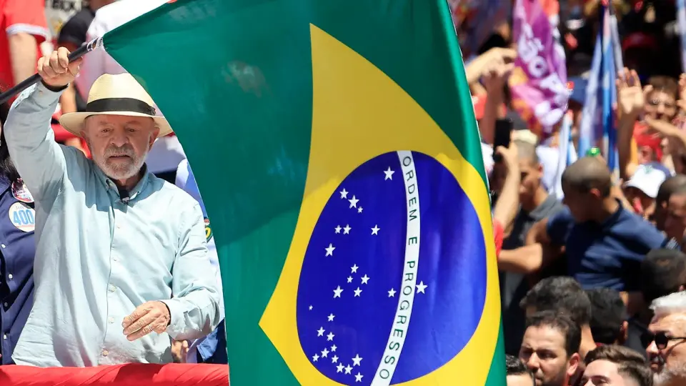 Brazil’s Debt and Geopolitical Stakes Loom Large in Lula-Bolsonaro Showdown