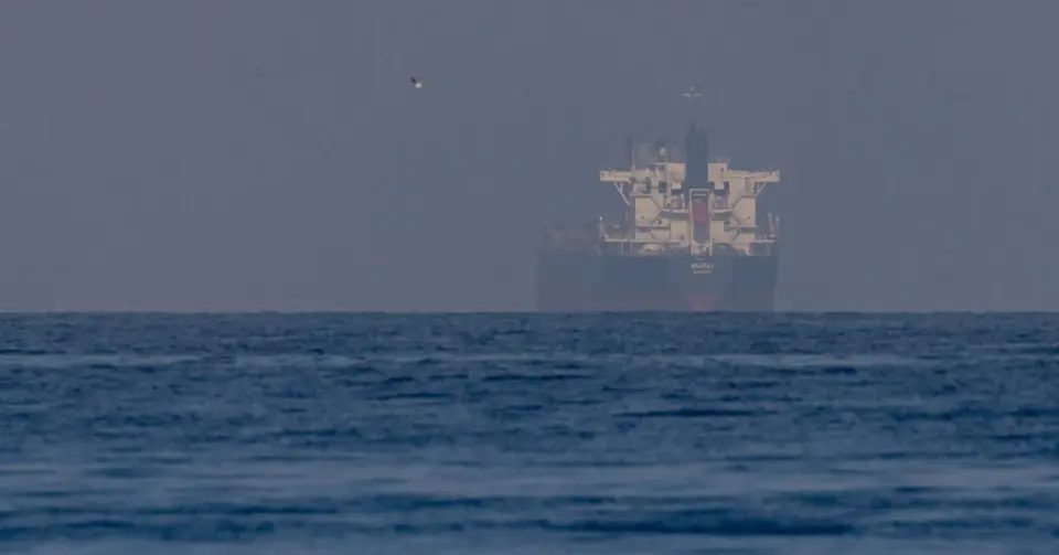 U.S. Navy Launches Mine-Clearing Mission in Strait of Hormuz Amid Iran Talks