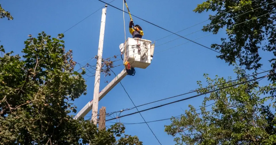 Gary, Indiana, Endures Two-Week Power Outage as Federal Help Sought