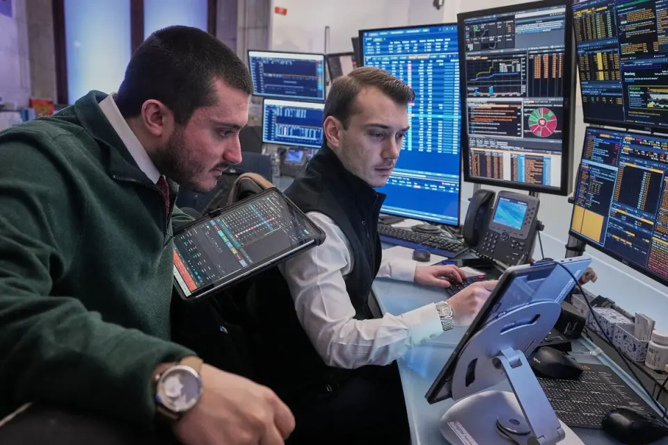 Tech Sell-Off Deepens as AI Giants Miss Estimates and Binance Hack Spooks Crypto