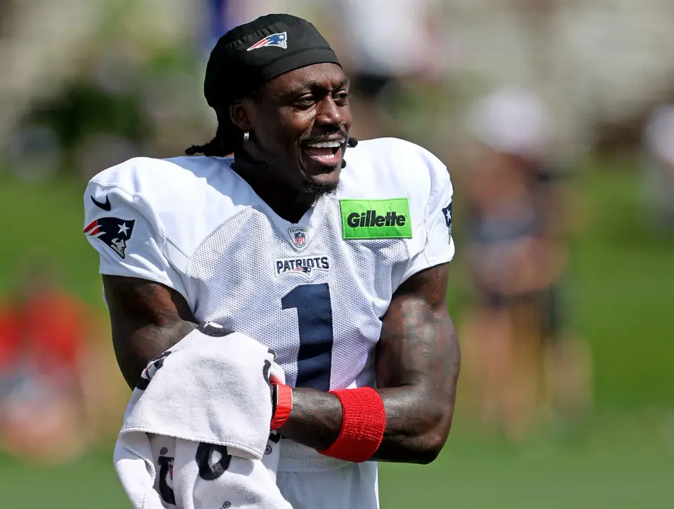 Patriots Camp Stock Report: Five Risers, Five Fallers After Week One