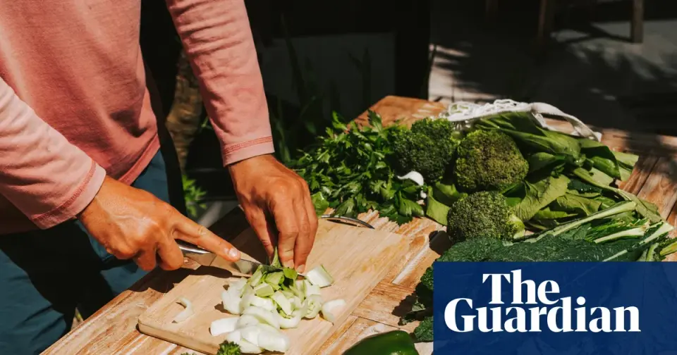 There’s no healthiest leafy green—eat a mix for best nutrition